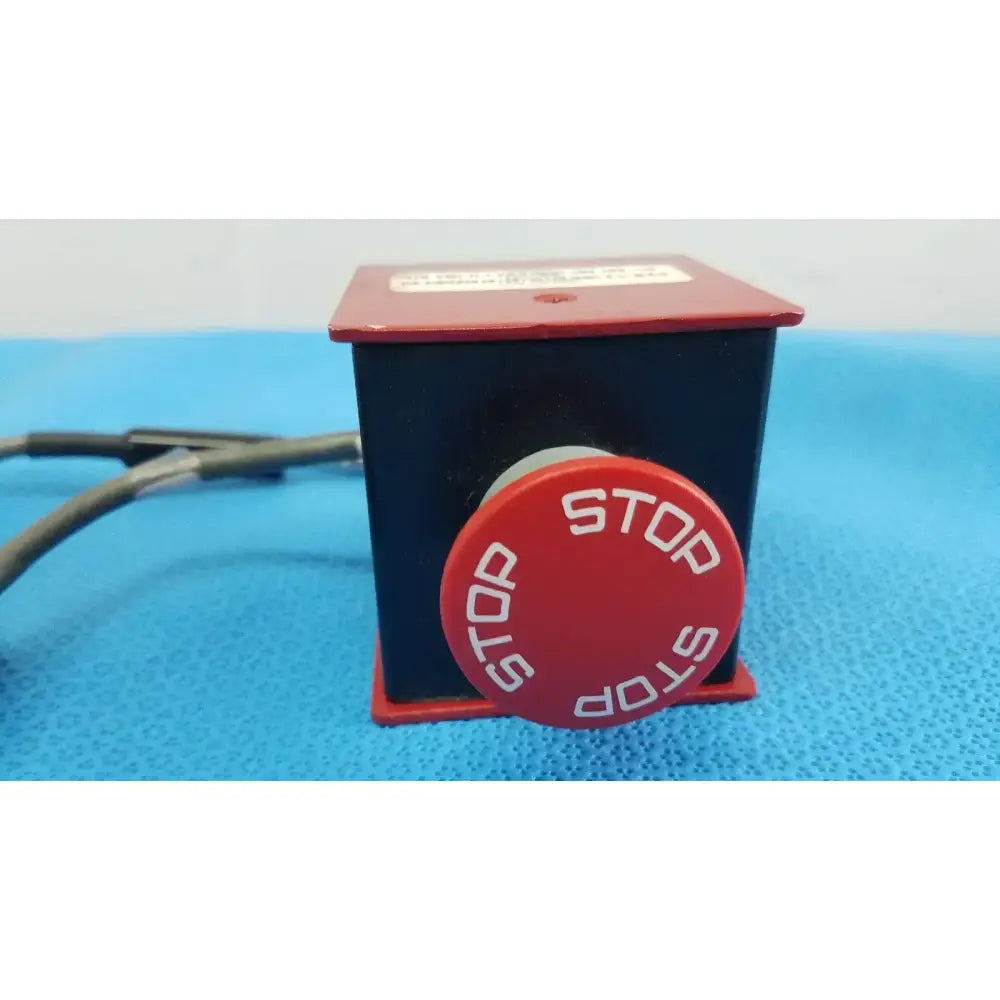 GE Stop Switch E-Stop Button for T-2100 Treadmill 88380-007 Cable Emergency Stop Switch, second-hand product photo 4
