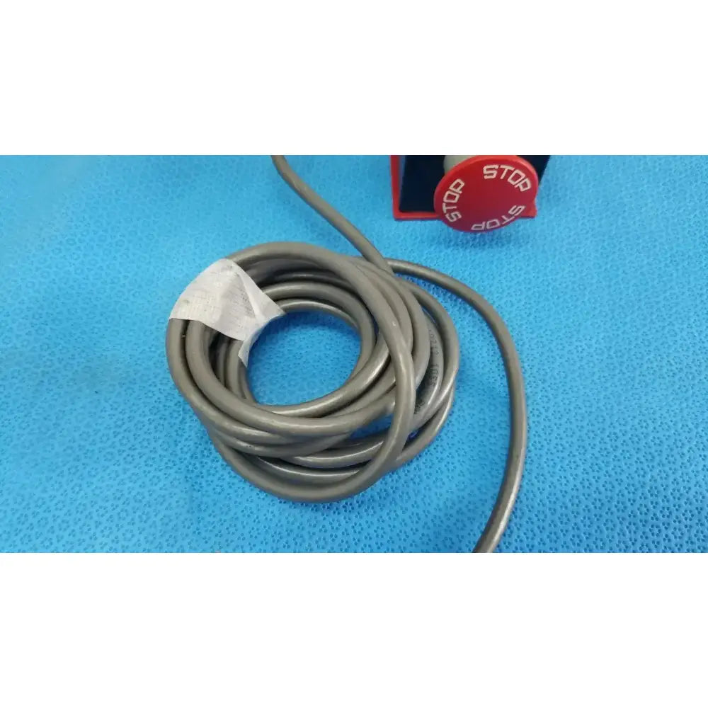 GE Stop Switch E-Stop Button for T-2100 Treadmill 88380-007 Cable Emergency Stop Switch, second-hand product photo 13