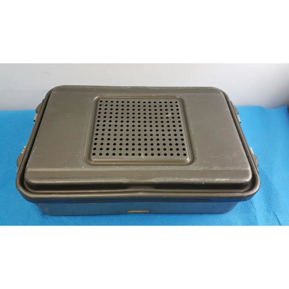 Reuse Medical Genesis Stainless Steel Instrument Sterilization Tray With Lid 17.5"x12"x4.25" Sterilization Trays & Cases, second-hand product photo 1