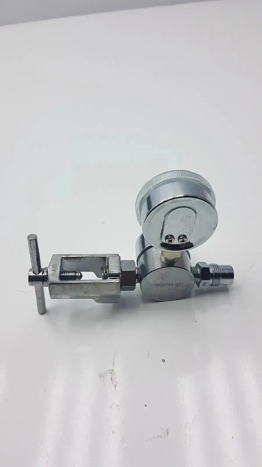 Gentec CGA950 195M-950M Compressed Air Regulator 60 PSI Outlet Medical Gas Regulator, second-hand product photo 11