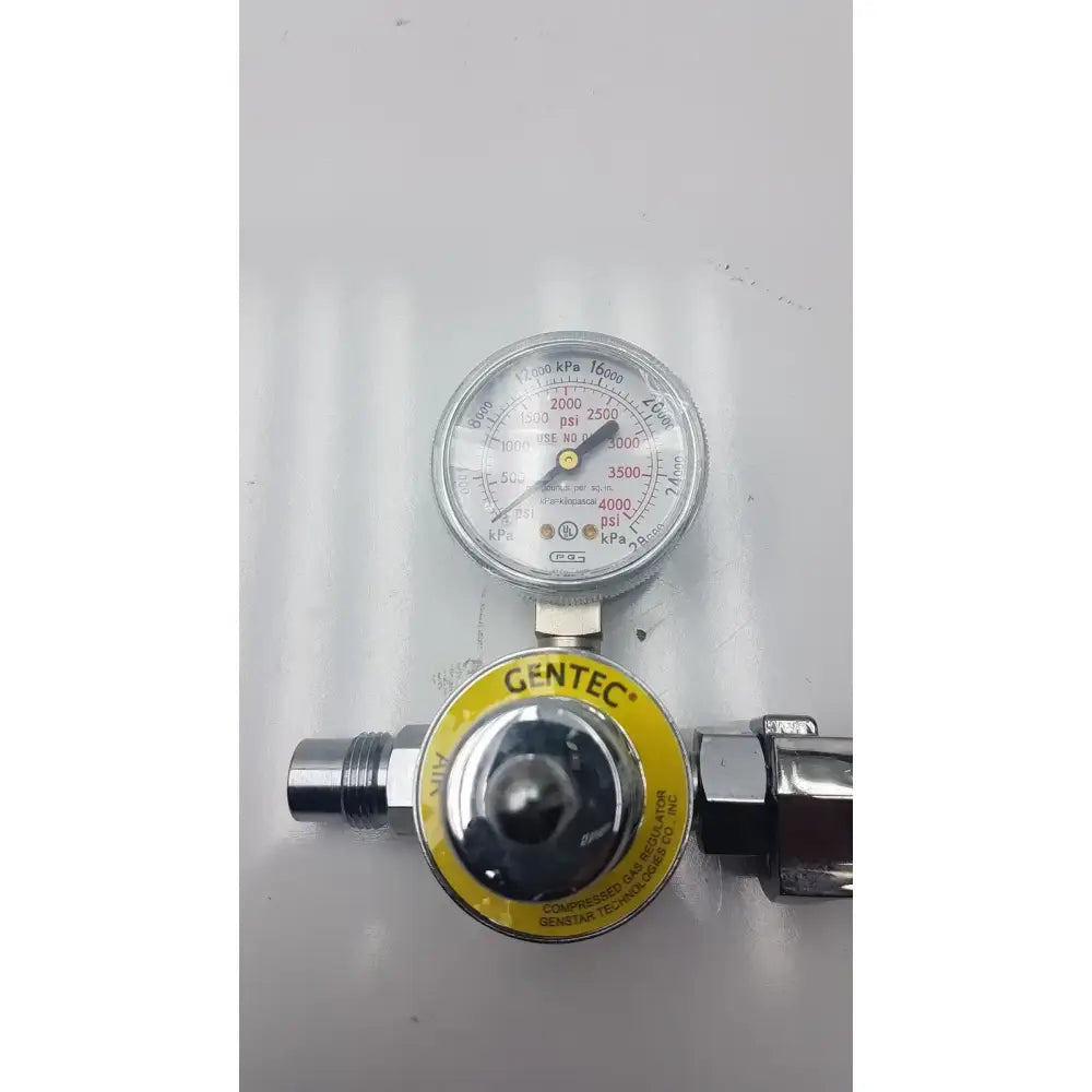 Gentec CGA950 195M-950M Compressed Air Regulator 60 PSI Outlet Medical Gas Regulator, second-hand product photo 5