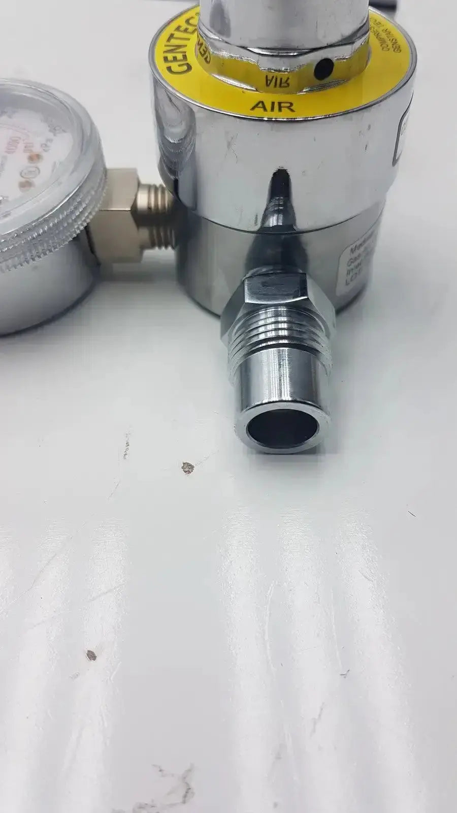 Gentec CGA950 195M-950M Compressed Air Regulator 60 PSI Outlet Medical Gas Regulator, second-hand product photo 6