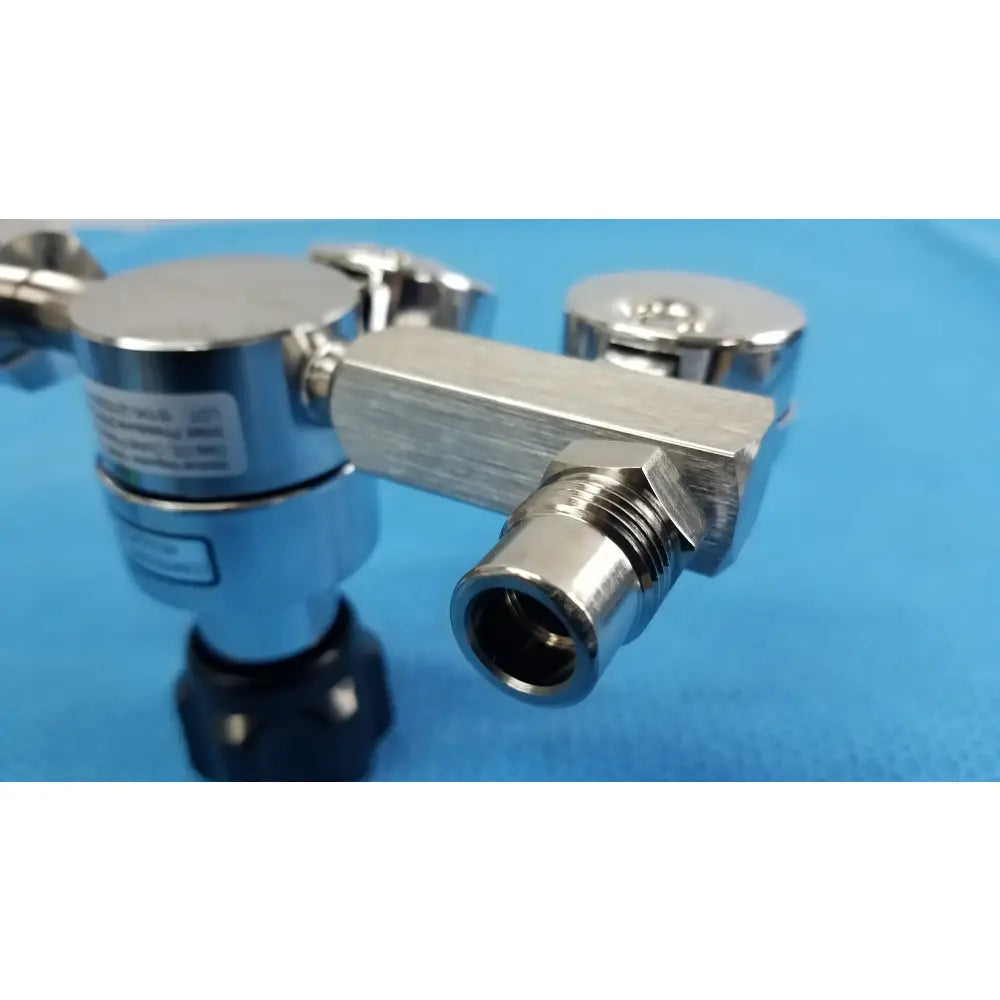 Gentec Medical Air Compressed Gas Regulator 3000Psig Compressed Gas Regulator, as-is (for parts) product photo 11