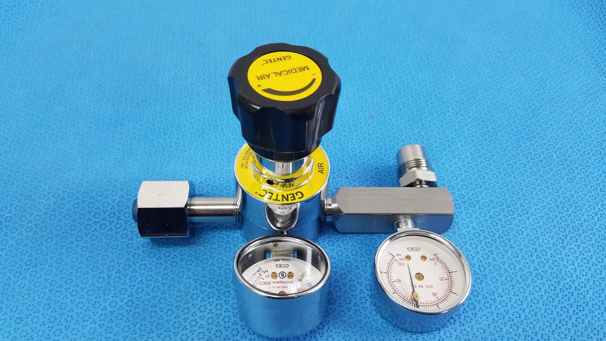 Gentec Medical Air Compressed Gas Regulator 3000Psig Compressed Gas Regulator, as-is (for parts) product photo 1