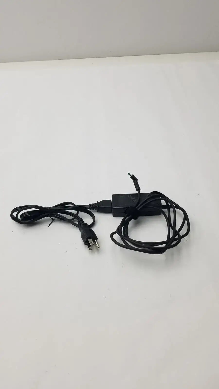 HP Genuine HP 45W AC Charger for HP Laptop TPN-CA14 AC Power Adapter, second-hand product photo 7