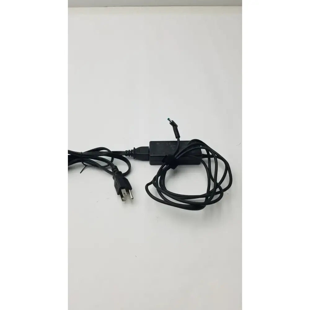 HP Genuine HP 45W AC Charger for HP Laptop TPN-CA14 AC Power Adapter, second-hand product photo 6