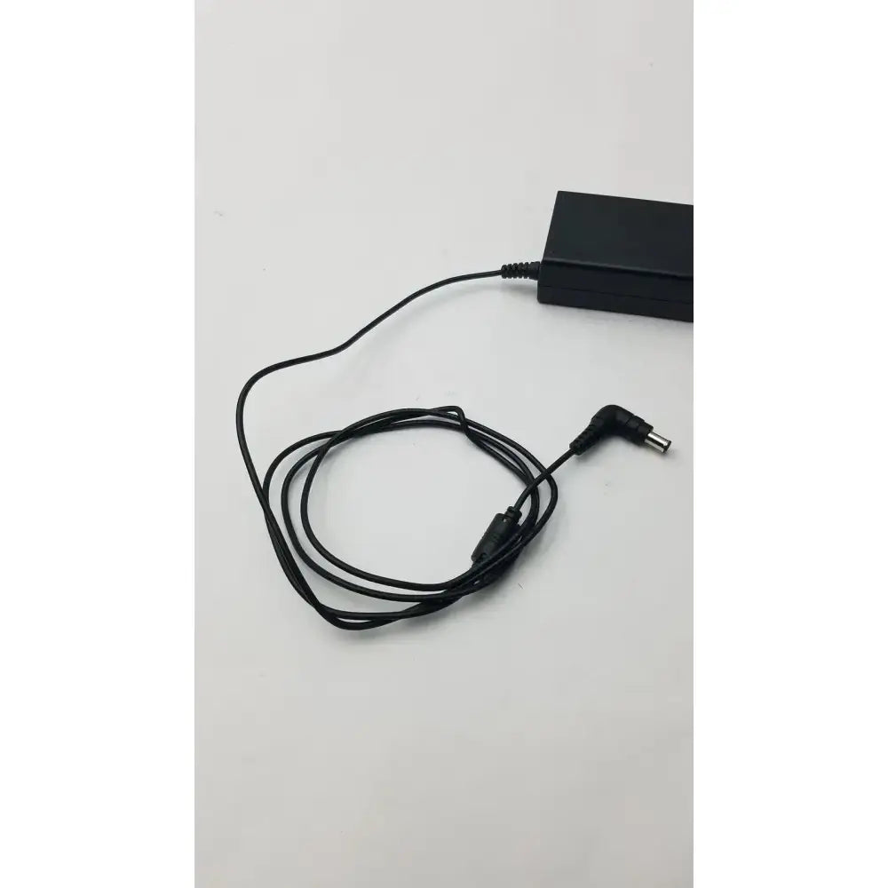 Samsung Genuine Samsung TV Monitor AC/DC Adapter Power Supply A4819_FDY 19V 2.53A 48W AC/DC Power Adapter, second-hand product photo 3