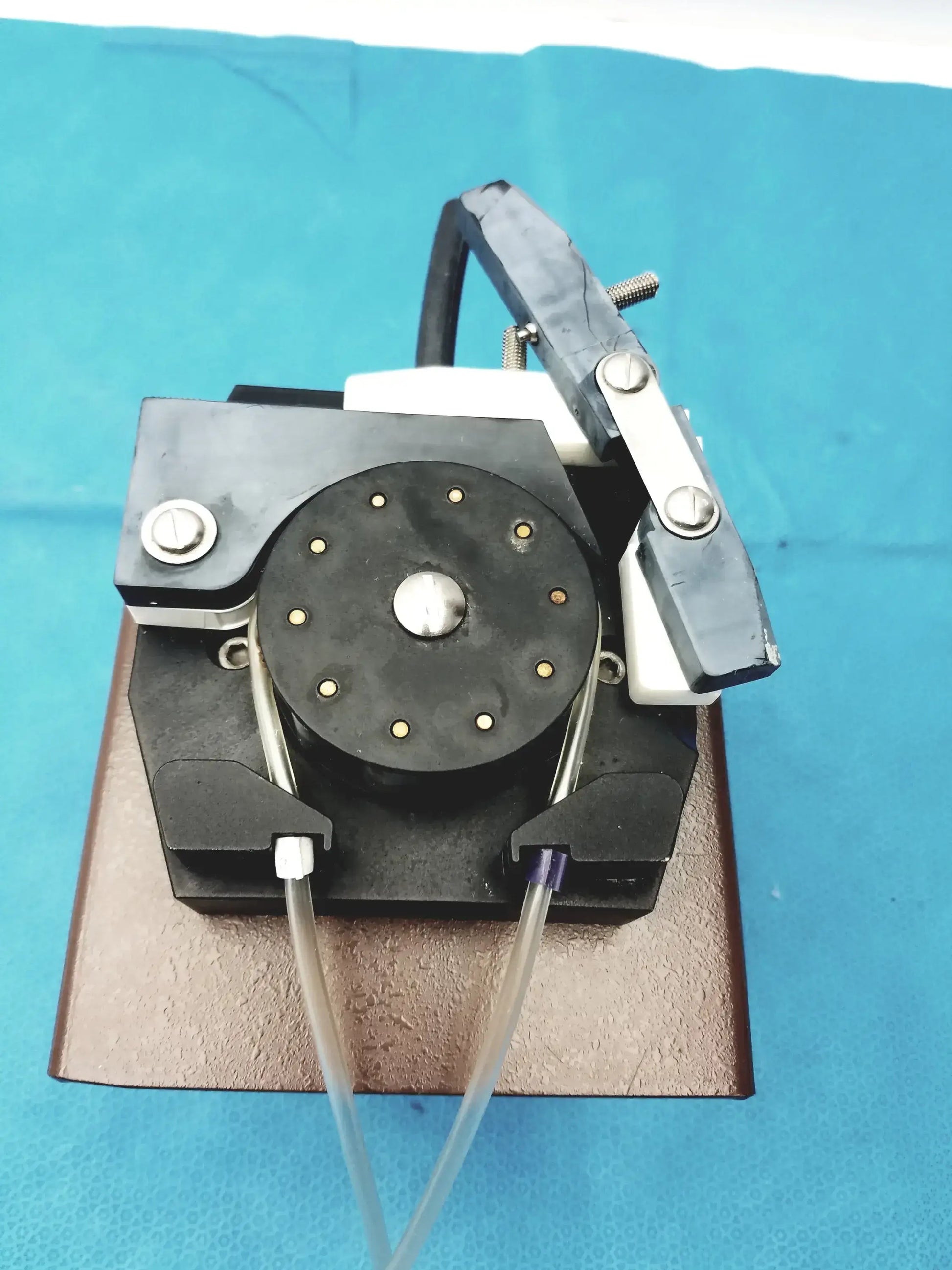 Gilson Minipuls 2 Peristaltic Pump Peristaltic Pump, second-hand product photo 7