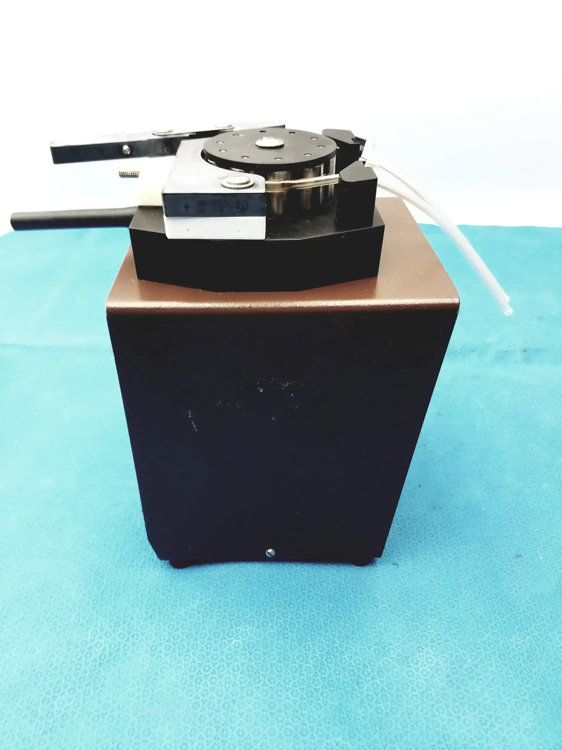 Gilson Minipuls 2 Peristaltic Pump Peristaltic Pump, second-hand product photo 11