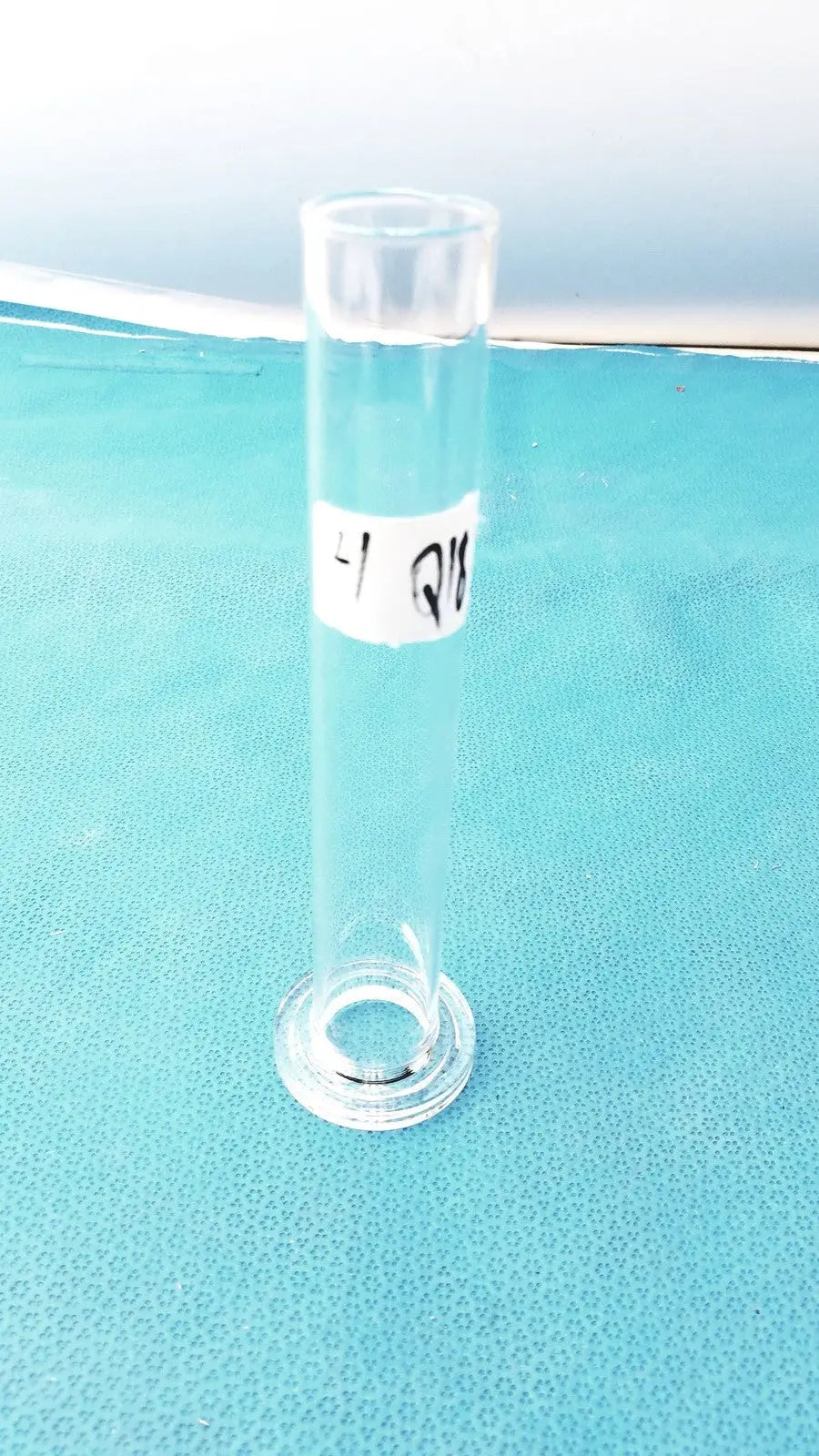 Reuse Medical Glass 8'' Soil Test Cylinder – Borosilicate Graduated Sedimentation Jar Lab Flasks, second-hand product photo 1