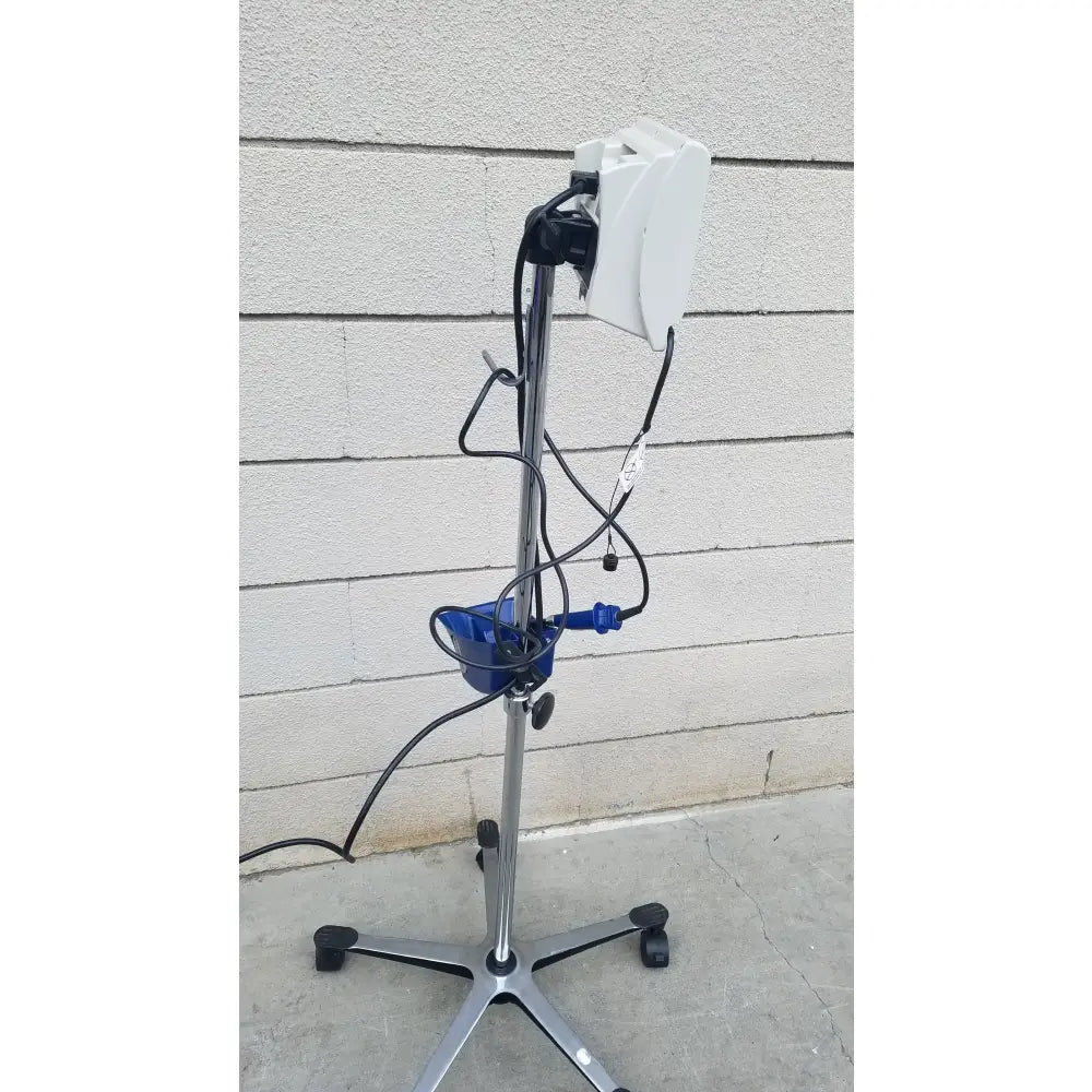 GlideScope PV132067 Portable GVL Vital Signs Monitor With Stand Portable Video Monitoring System / Clinical Display Unit, second-hand product photo 5