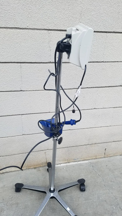 GlideScope PV132067 Portable GVL Vital Signs Monitor With Stand Portable Video Monitoring System / Clinical Display Unit, second-hand product photo 5