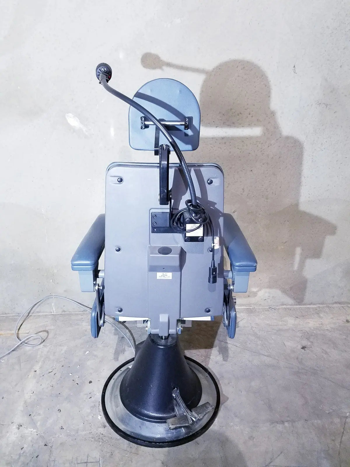 Global Surgical Corporation SMR Apex 2400 Exam Chair w/ Solarlite Lamp S900117 Exam Chair, second-hand product photo 6