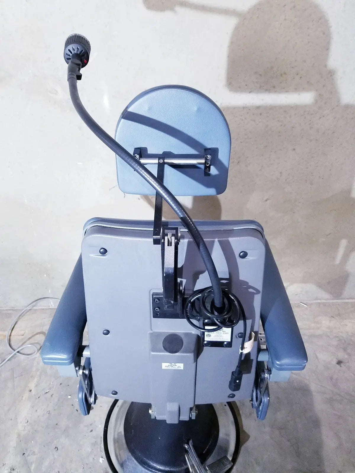 Global Surgical Corporation SMR Apex 2400 Exam Chair w/ Solarlite Lamp S900117 Exam Chair, second-hand product photo 9