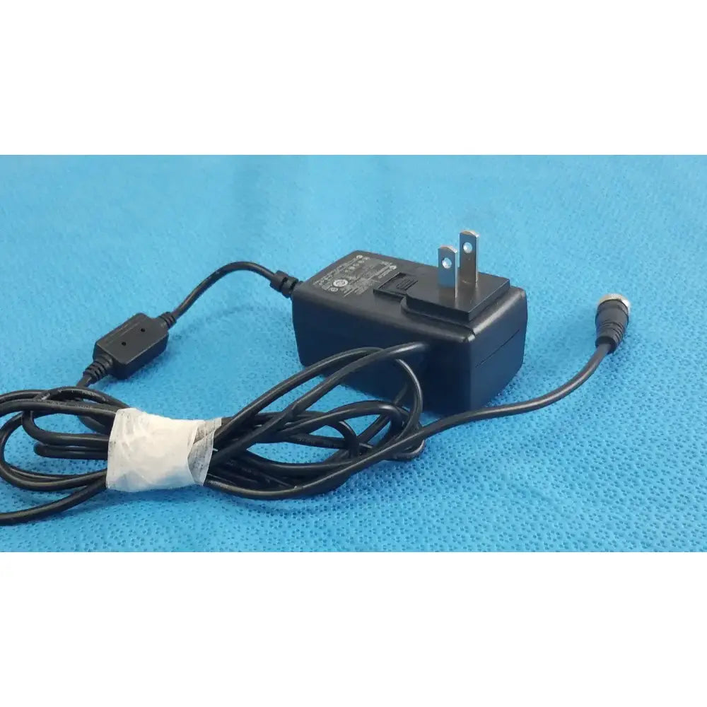 Globtek GT-41052-1509 AC / DC Adapter Charger Power Adapter, second-hand product photo 9
