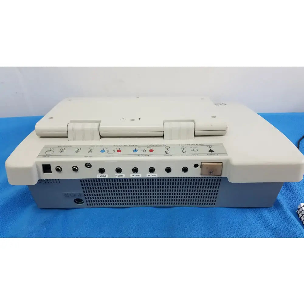 Grason Stadler GSI 61 Clinical Audiometer Ref 1761-97XX Clinical Audiometer, second-hand product photo 8