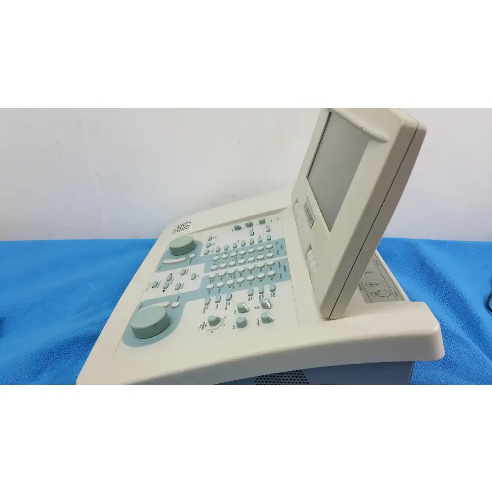 Grason Stadler GSI 61 Clinical Audiometer Ref 1761-97XX Clinical Audiometer, second-hand product photo 2