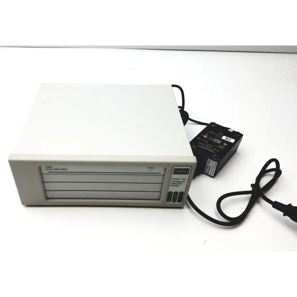 Reuse Medical Grass 15LT PHYSIODATA AMPLIFIER SYSTEM, 15A54 QUAD AMPLIFIER With Power Supply Other Medical & Lab Equipment, second-hand product photo 1
