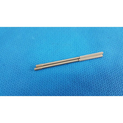 Silver-colored german stainless steel surgical scalpel handle gS12.1604 with textured knurled grips slender body