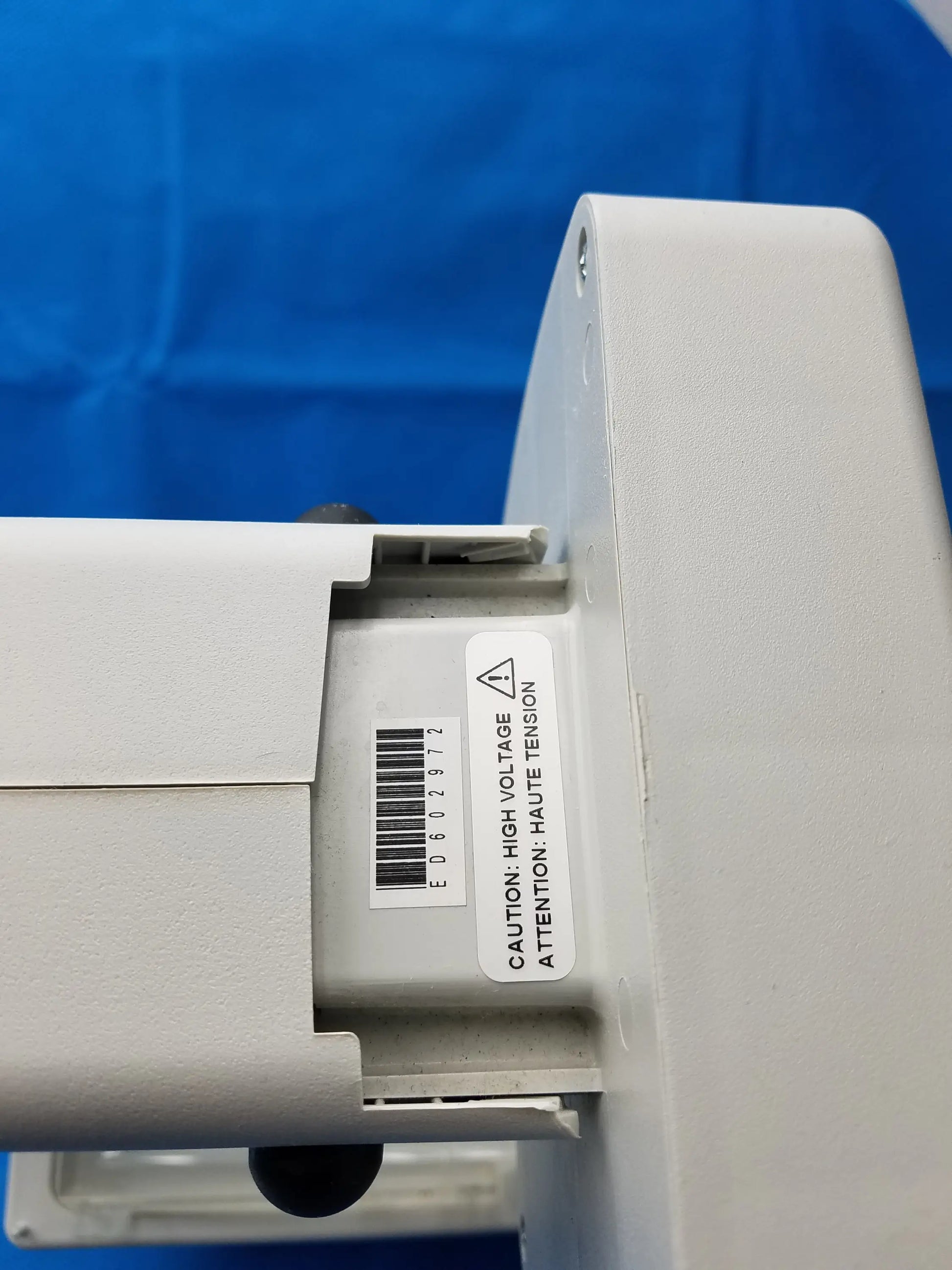 White plastic GSE Eyecon 9400 pharmacy optical pill counter with caution label barcode and cables for optical counting