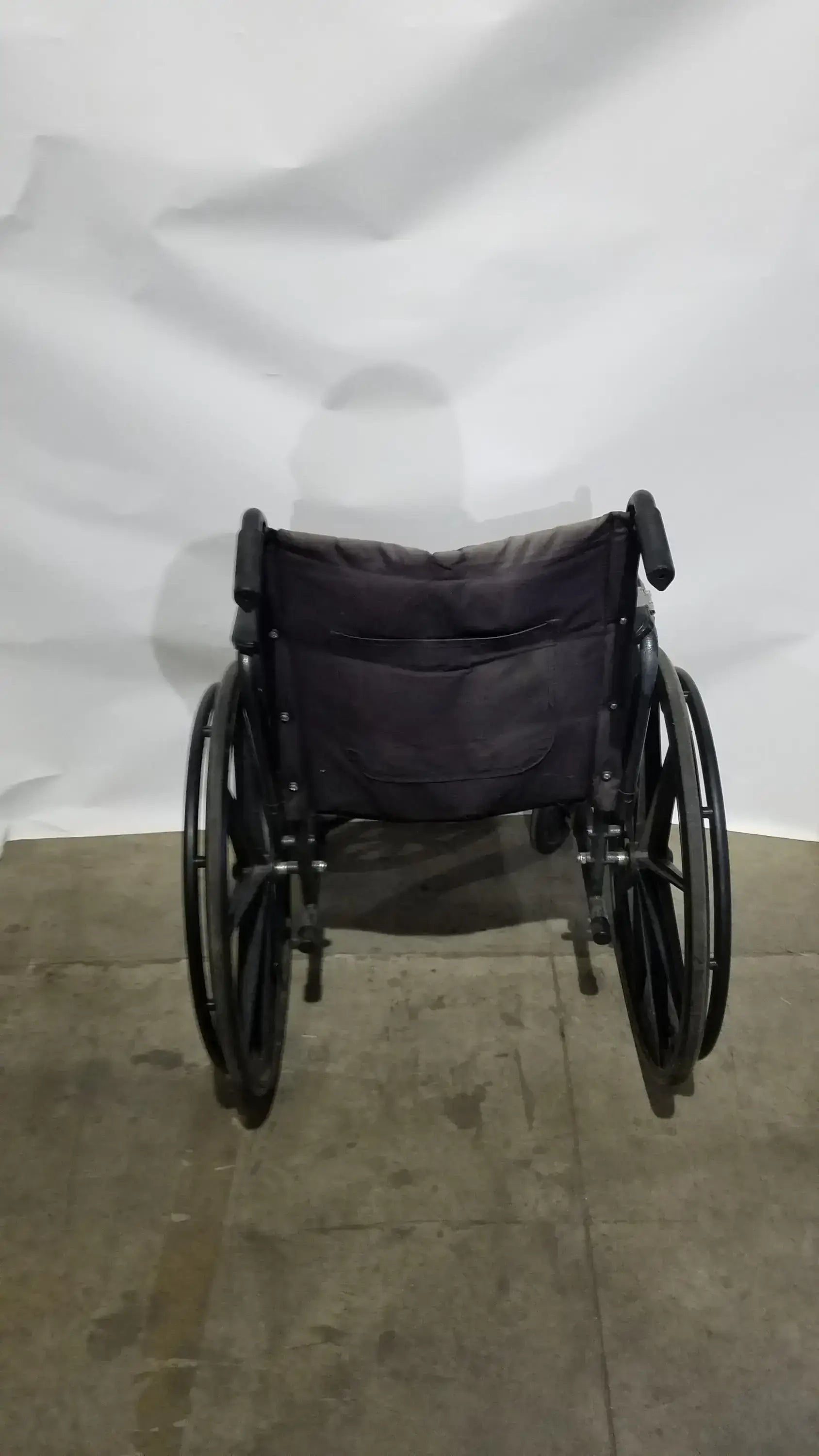 Reuse Medical Equipment Guardian K3 Lite Wheelchair - Folding Manual Mobility Assist Wheelchair, second-hand product photo 7