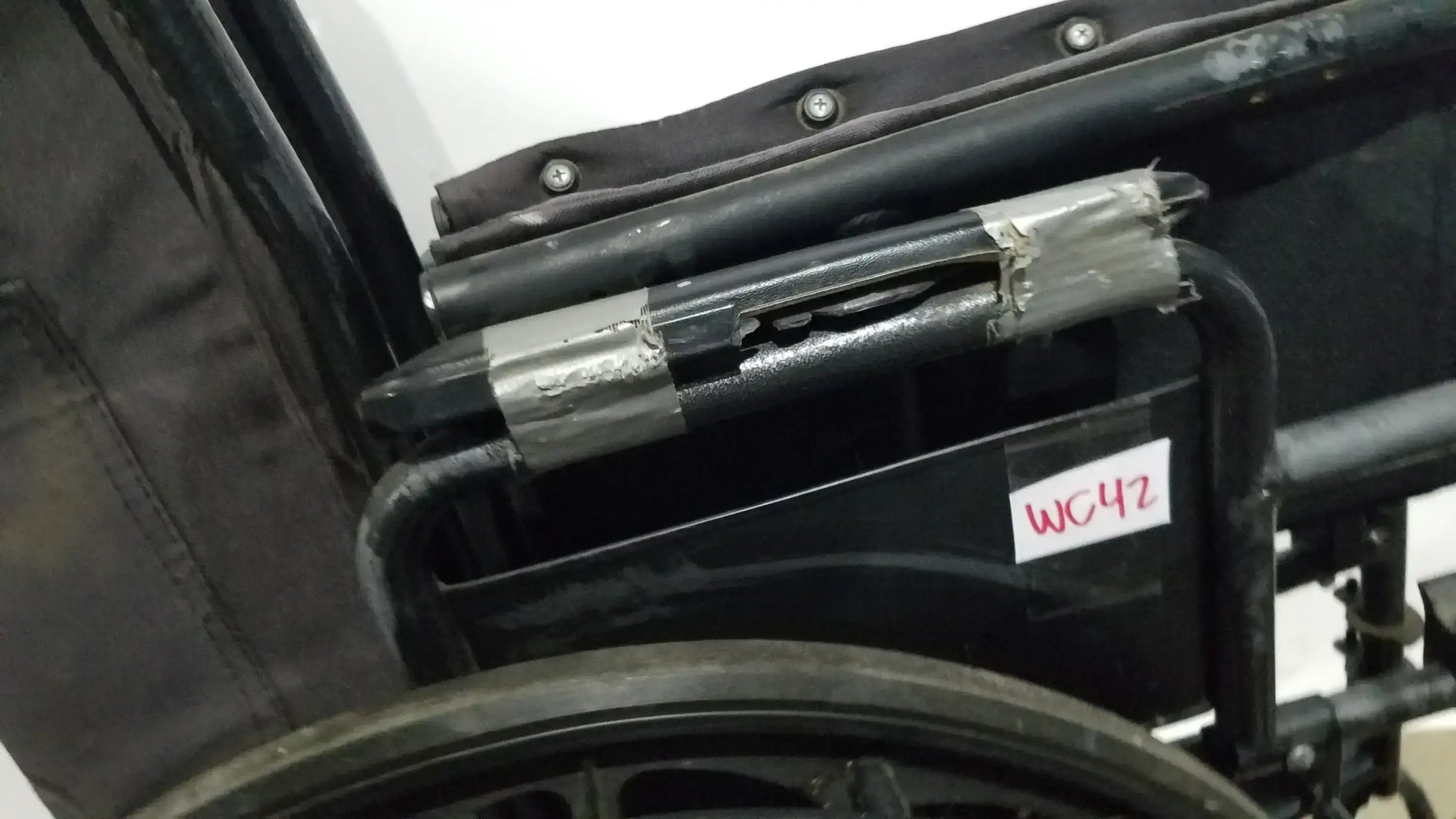 Reuse Medical Equipment Guardian K3 Lite Wheelchair - Folding Manual Mobility Assist Wheelchair, second-hand product photo 23