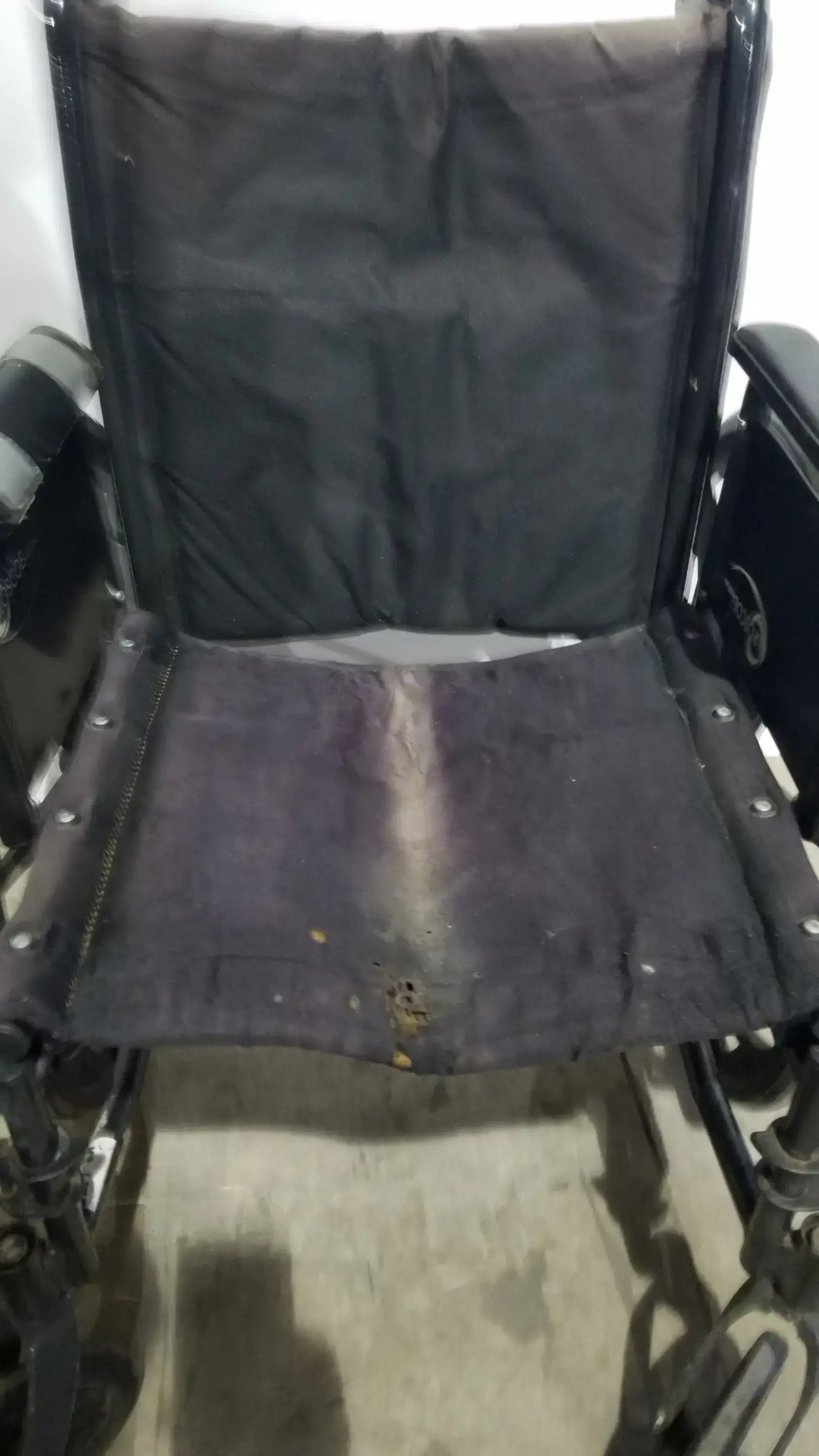 Reuse Medical Equipment Guardian K3 Lite Wheelchair - Folding Manual Mobility Assist Wheelchair, second-hand product photo 22