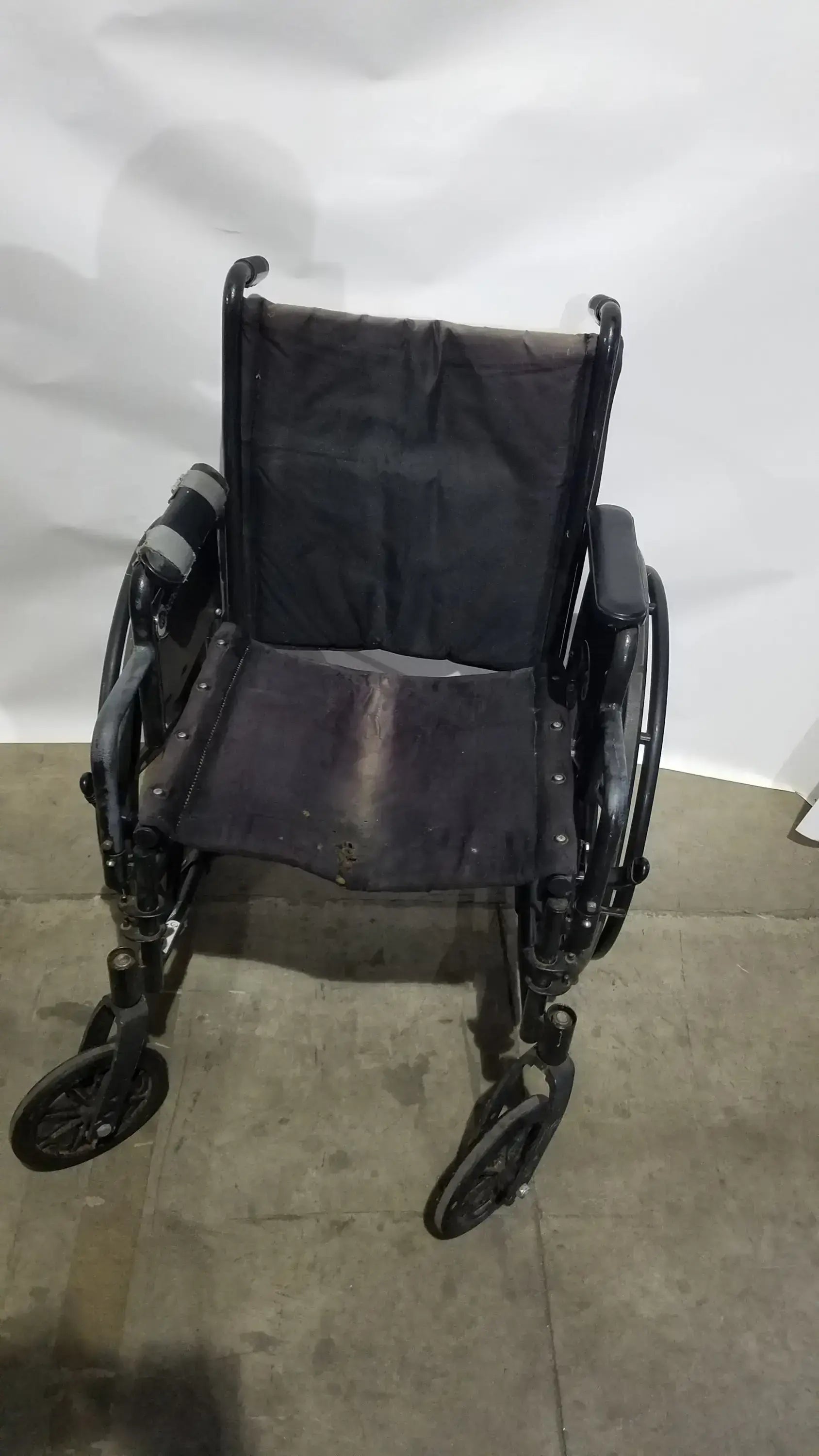 Reuse Medical Equipment Guardian K3 Lite Wheelchair - Folding Manual Mobility Assist Wheelchair, second-hand product photo 15