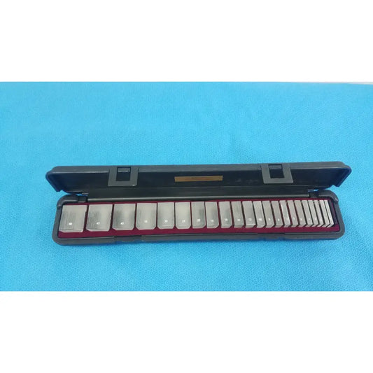 Reuse Medical Gulden Ophthalmic S-22 Prism Set In Shatter Proof Case Other Medical & Lab Equipment, second-hand product photo 1