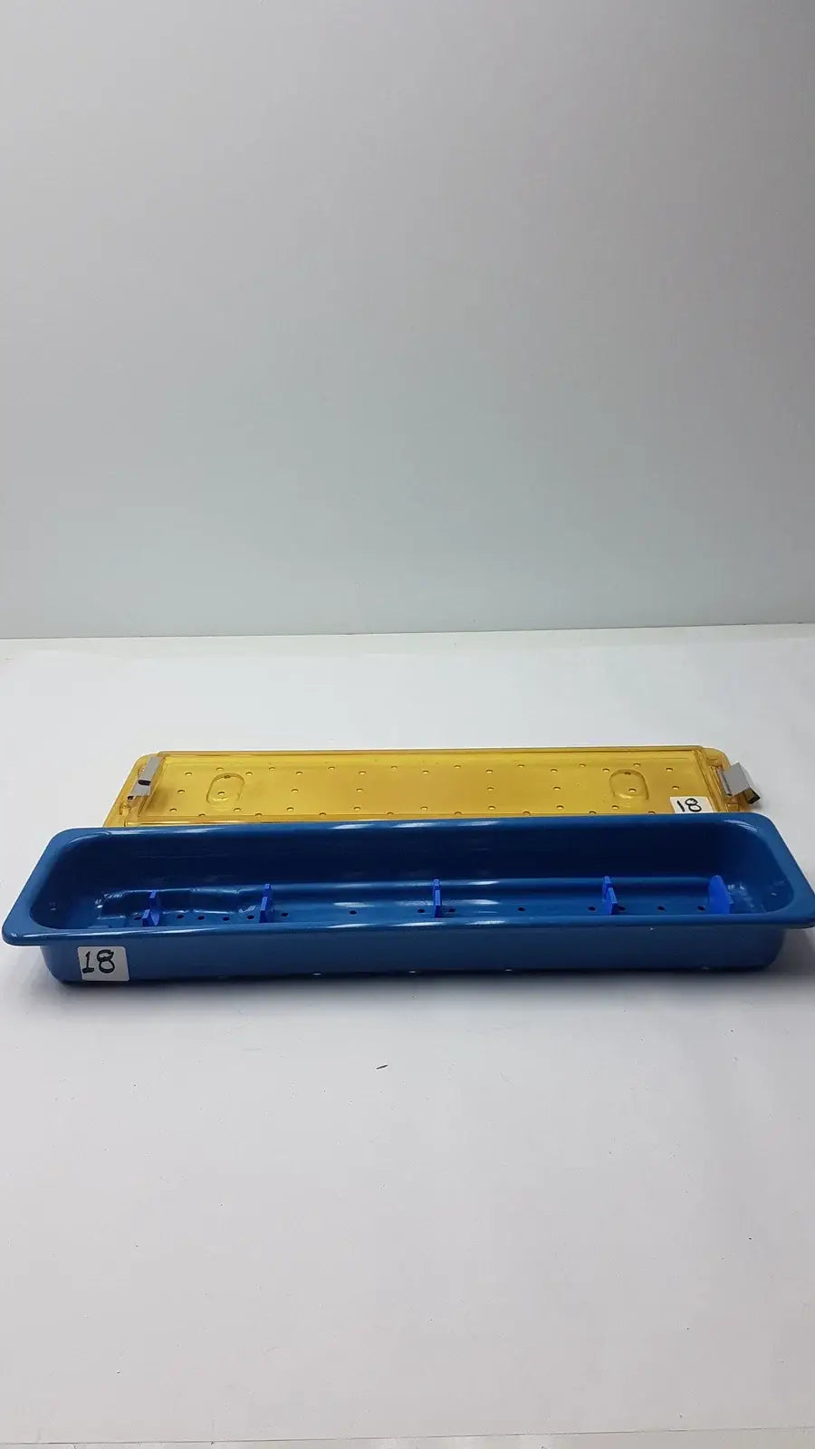 Reuse Medical Gyrus MRA-GT Slimline Sterilization Tray Sterilization Trays & Cases, second-hand product photo 3