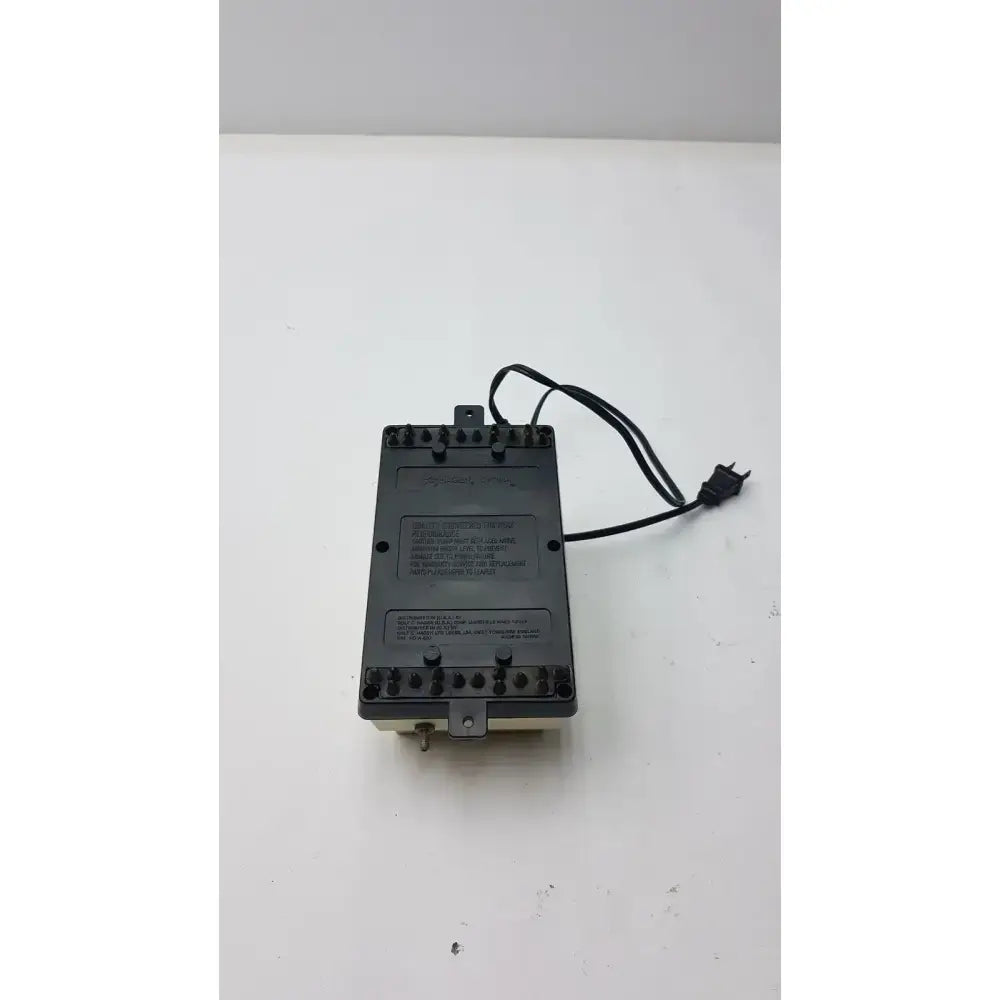 Volpi Hagen Optima Pump No A-807 115 Volt AC 60 Hz 5 Watts Air Pump, as-is (for parts) product photo 5