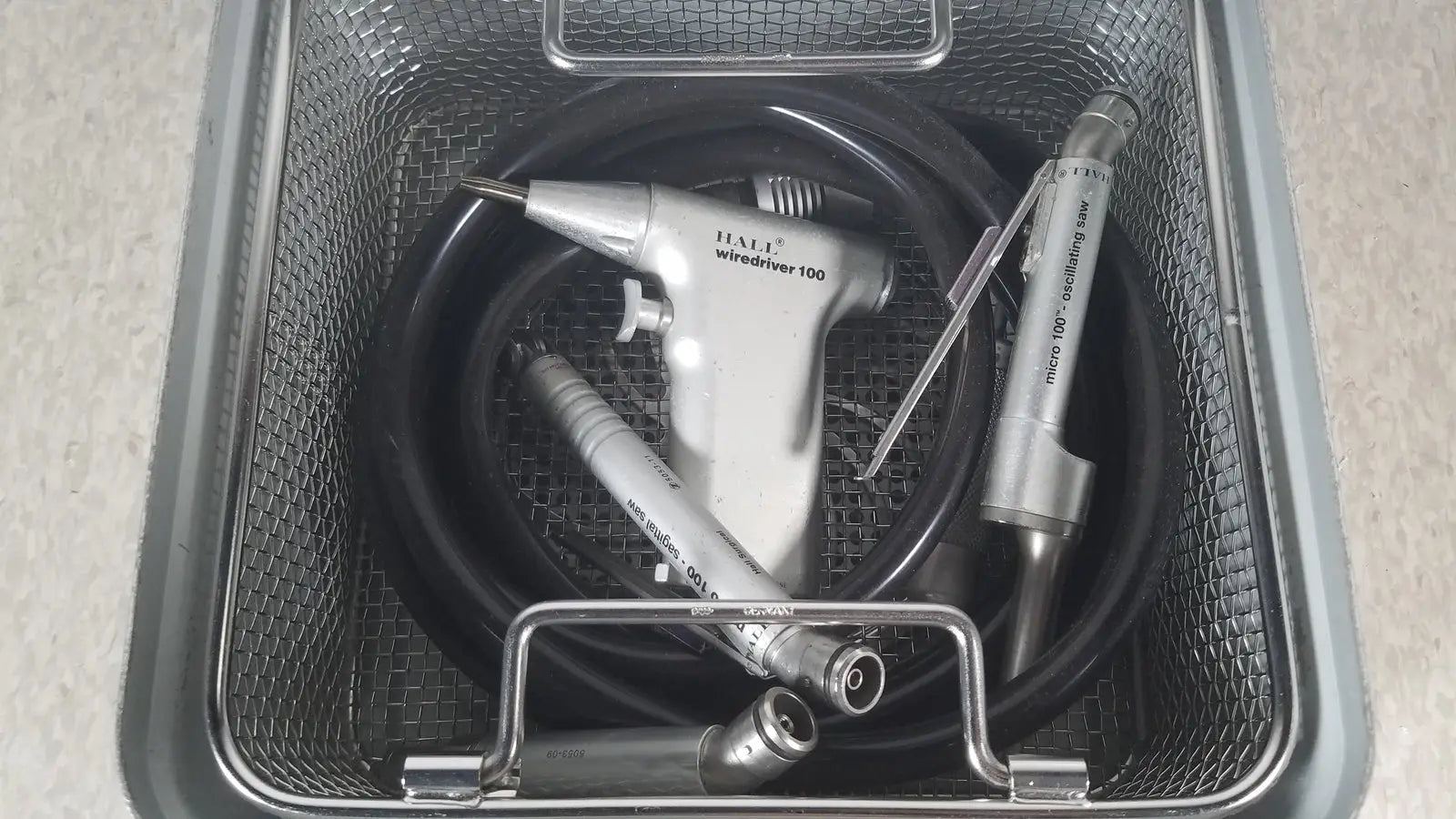Acumed HALL Surgical Micro 100 Set With Autoclave Case 5052-12 Surgical Instrument Set, second-hand product photo 2