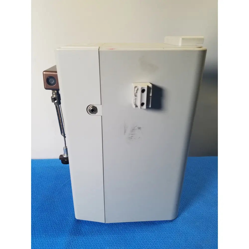White rectangular metal industrial enclosure with mounted camera and latch for hamilton microlab series syringe pump dispenser