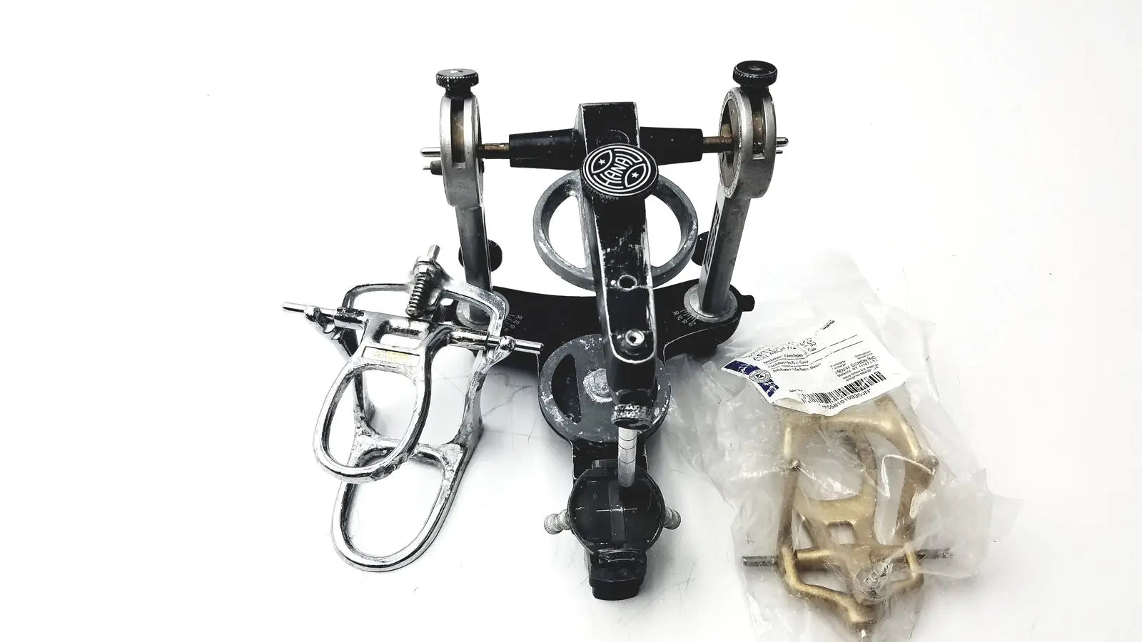 Reuse Medical Hanau Semi-Adjustable Dental Modular With Chrome Articulator Other Medical, Lab & Dental Supplies, second-hand product photo 1
