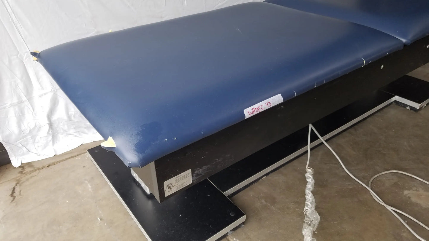 Reuse Medical Equipment Hausmann Bariatric Dual-Lift Electric Hi-Lo Treatment Table Powered Examination Tables, second-hand product photo 18