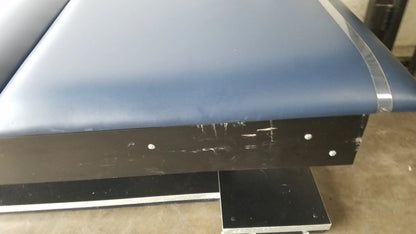 Reuse Medical Equipment Hausmann Bariatric Dual-Lift Electric Hi-Lo Treatment Table Powered Examination Tables, second-hand product photo 14