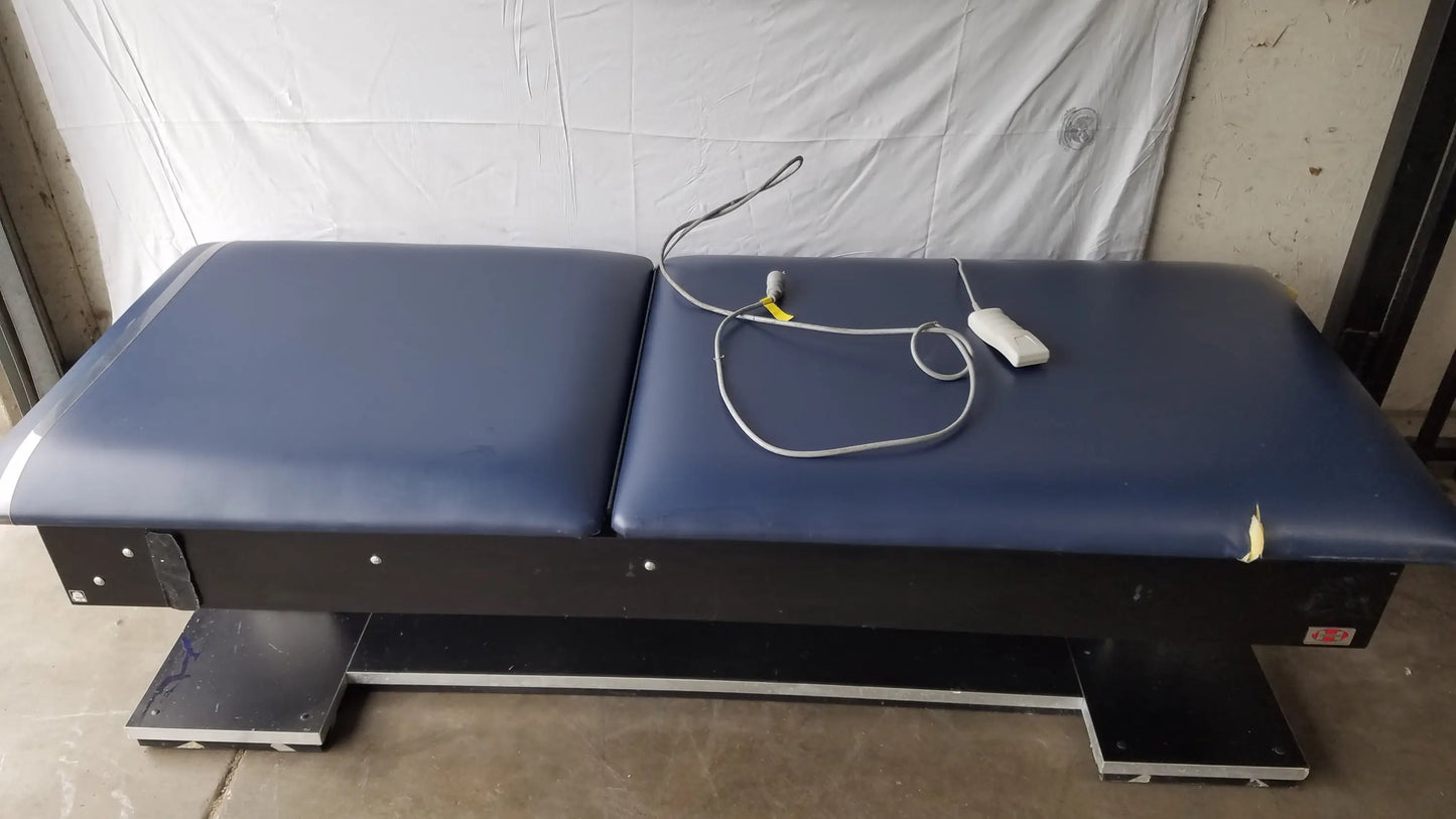 Reuse Medical Equipment Hausmann Bariatric Dual-Lift Electric Hi-Lo Treatment Table Powered Examination Tables, second-hand product photo 5