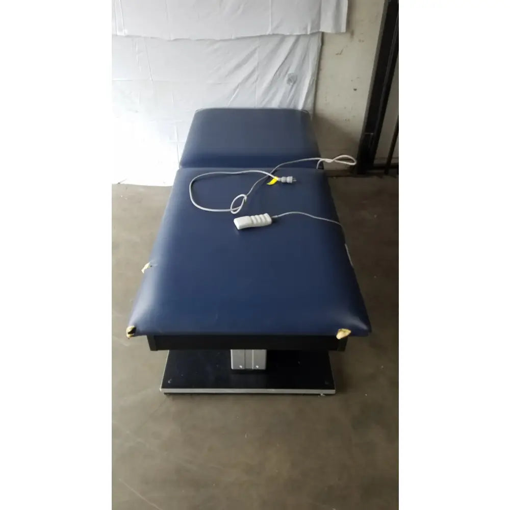 Reuse Medical Equipment Hausmann Bariatric Dual-Lift Electric Hi-Lo Treatment Table Powered Examination Tables, second-hand product photo 11