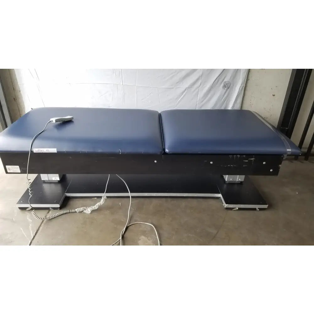 Reuse Medical Equipment Hausmann Bariatric Dual-Lift Electric Hi-Lo Treatment Table Powered Examination Tables, second-hand product photo 16