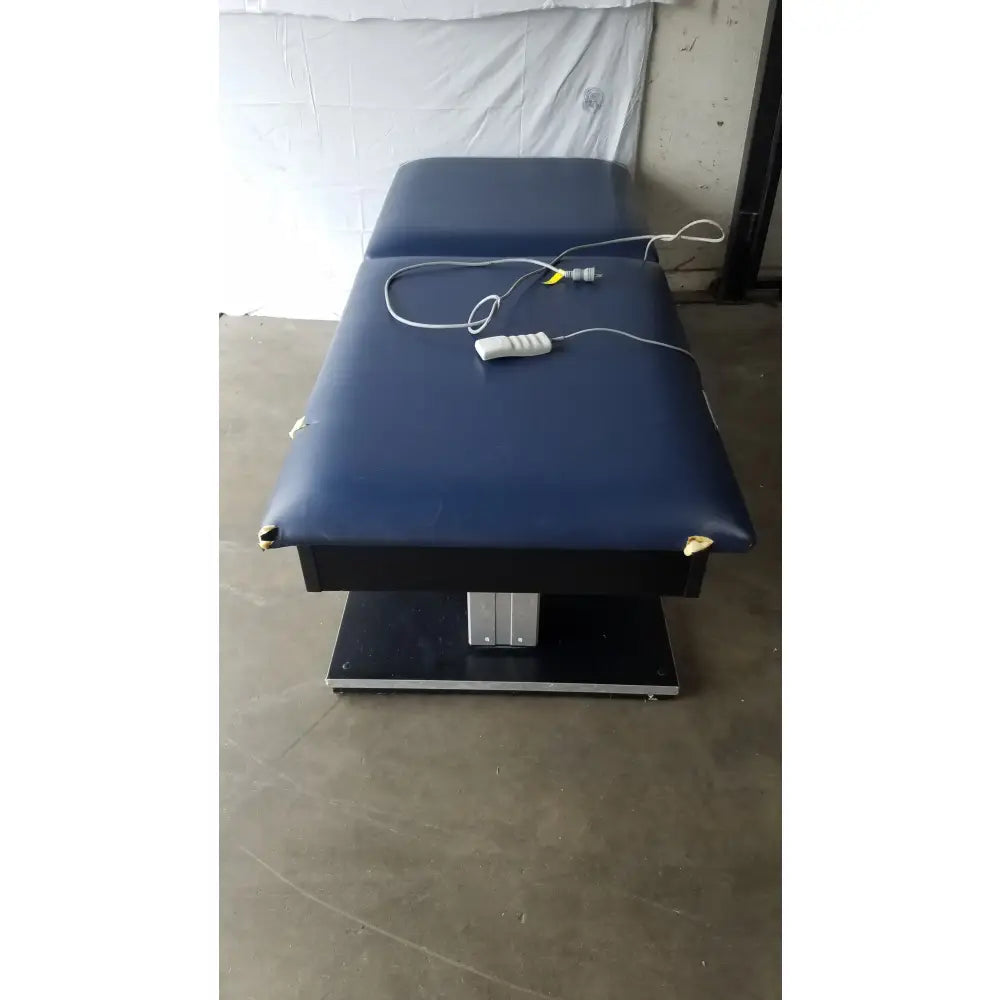 Reuse Medical Equipment Hausmann Bariatric Dual-Lift Electric Hi-Lo Treatment Table Powered Examination Tables, second-hand product photo 12