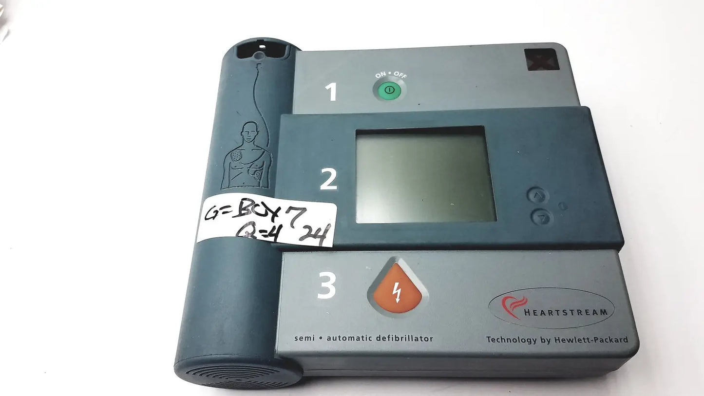 Reuse Medical HEARTSTREAM EO1 Semi Automatic Defibrillator With Battery 95-97-2 Other Medical & Lab Equipment, second-hand product photo 1
