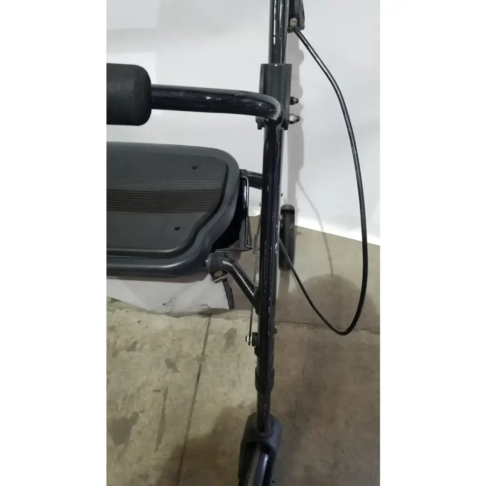 Reuse Medical Equipment Heavy Duty Rollator Walker with Seat, 4-Wheels Walkers, second-hand product photo 18