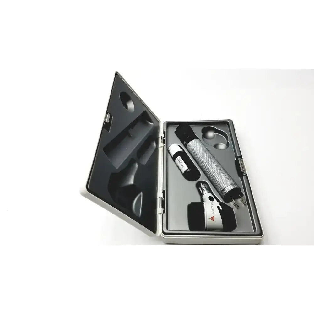 Heine Delta 20 Dermatoscope Dermascope Set With Case Dermatoscope, second-hand product photo 4