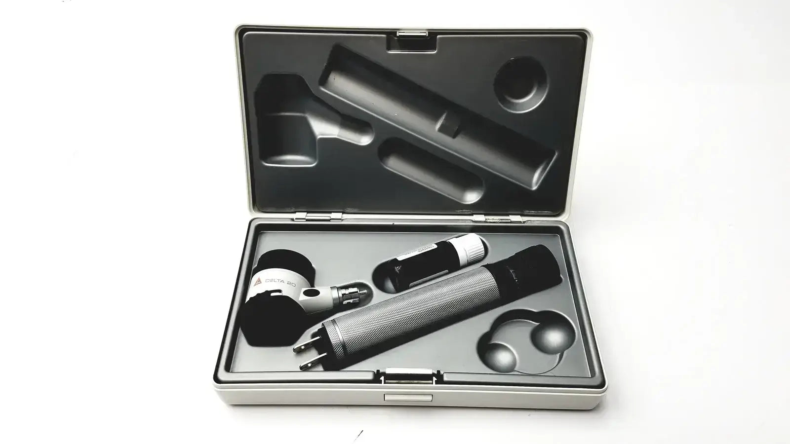 Heine Delta 20 Dermatoscope Dermascope Set With Case Dermatoscope, second-hand product photo 1
