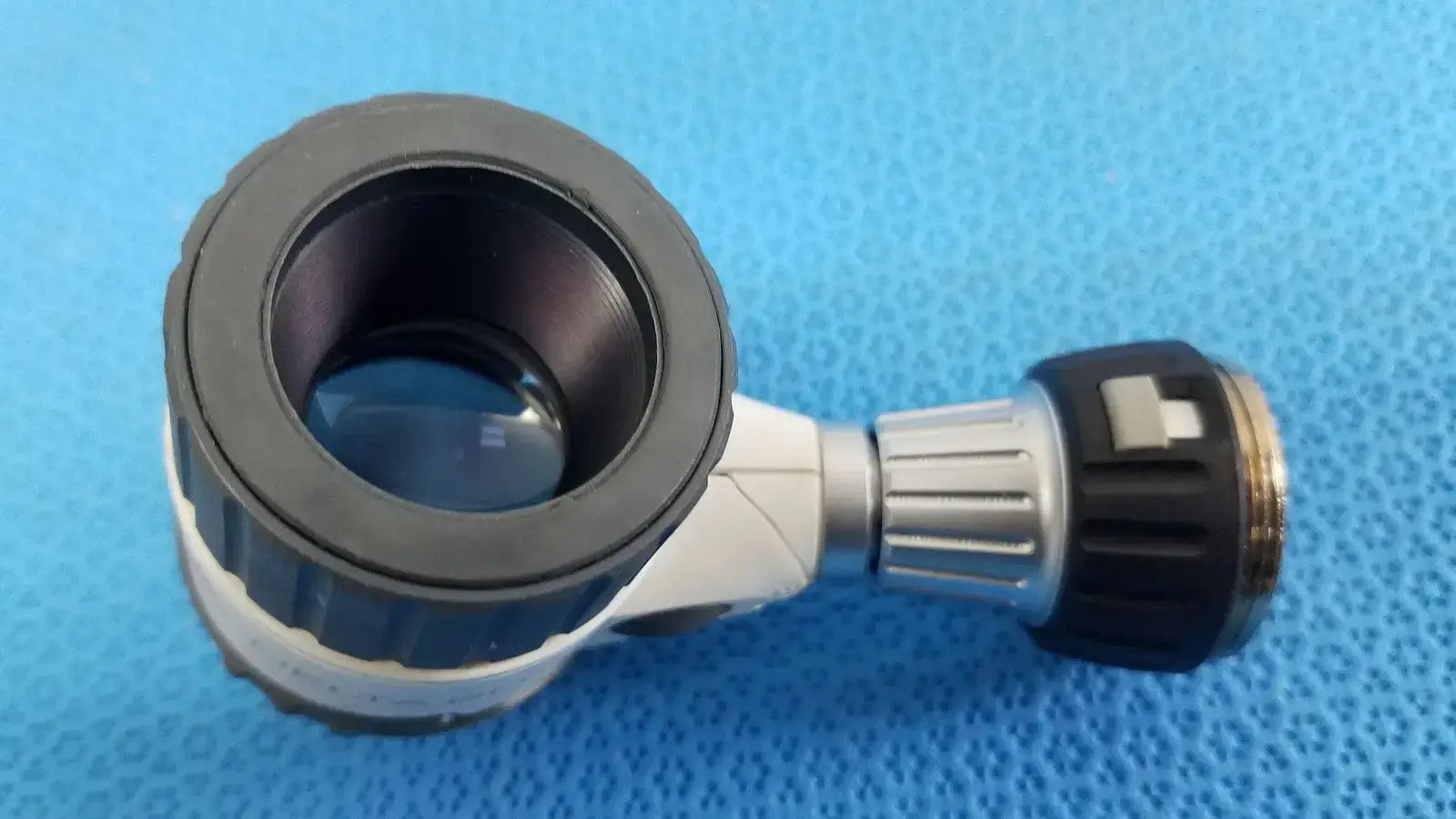 HEINE DELTA 20 T Dermatoscop Head Set & Handle with Case Dermatoscope, as-is (for parts) product photo 2