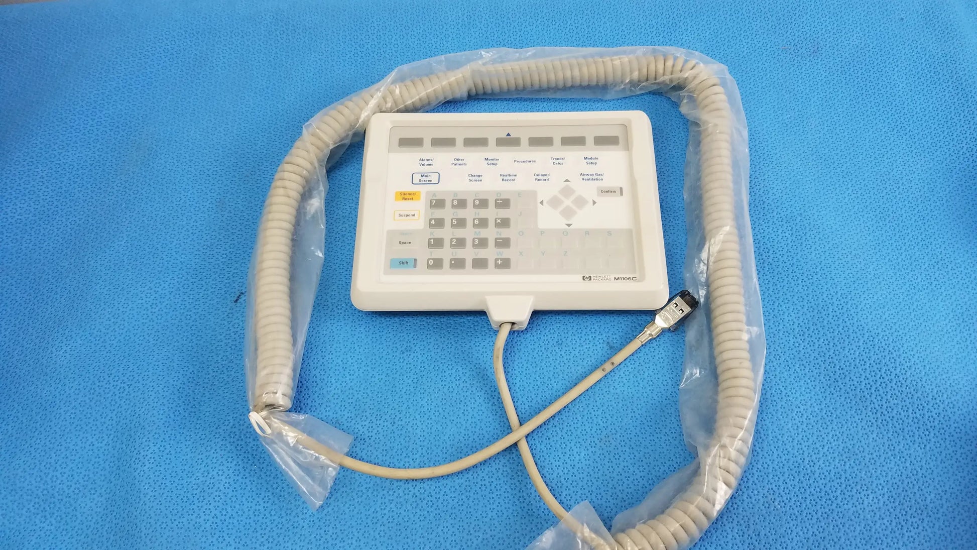 HP Hewlett Packard M1106C Patient Monitor Keyboard Patient Monitor Keyboard, second-hand product photo 1