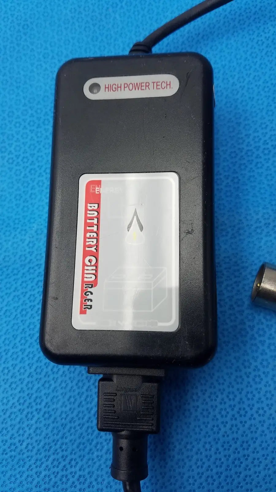 High Power Tech. 3-Pin Lead Acid Battery Charger HP-1202B, 24V, 2A Battery Charger, second-hand product photo 6