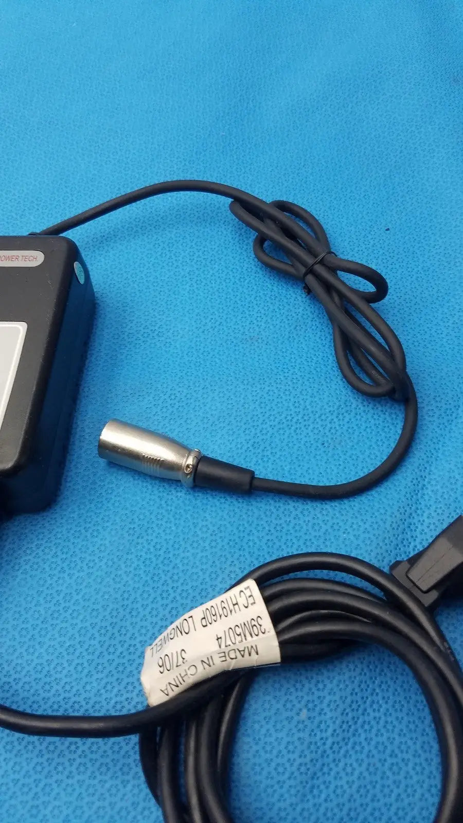 High Power Tech. 3-Pin Lead Acid Battery Charger HP-1202B, 24V, 2A Battery Charger, second-hand product photo 3