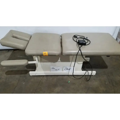 Reuse Medical Hill Model HA90PT Physical Therapy Treatment Table Massage Tables & Chairs, as-is (for parts) product photo 1