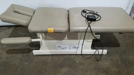 Reuse Medical Hill Model HA90PT Physical Therapy Treatment Table Massage Tables & Chairs, as-is (for parts) product photo 1